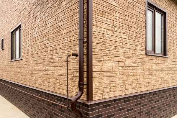 Фасадные панели под кирпич: виды стеновой облицовки (металлические, пластиковые, ПВХ) для наружной отделки + технология монтажа