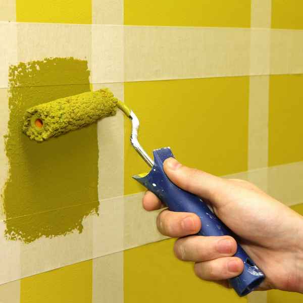 Как выбрать акриловую краску для окрашивания стен в ванной комнате? Особенности выбора и нанесения на стены +Видео